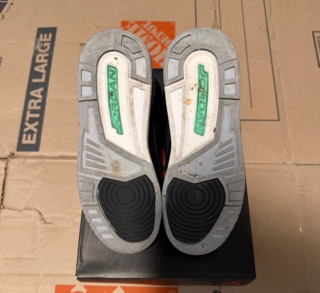 WORN GS JORDAN 3 "GREEN GLOW" - Used/Worn