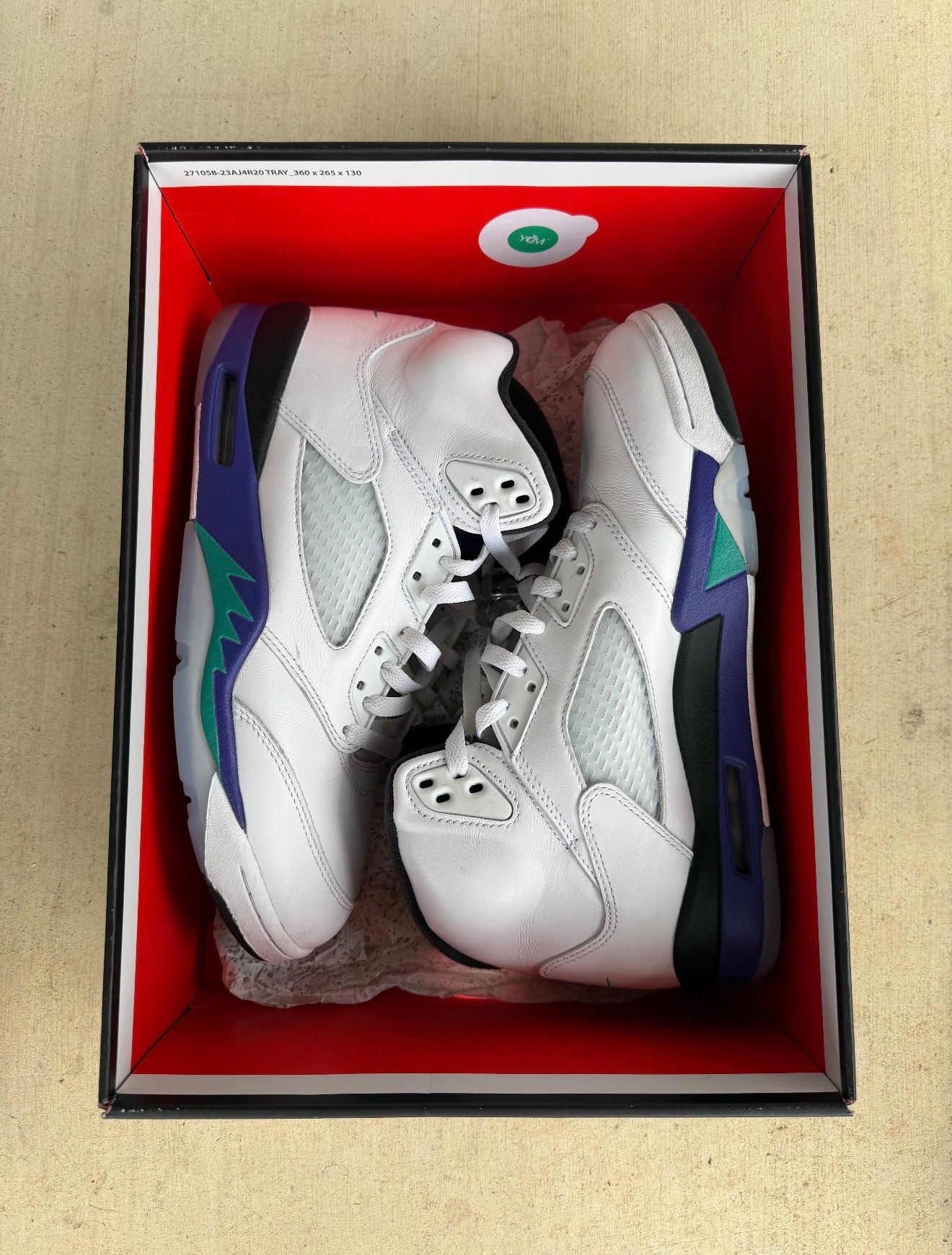 NO BOX White Grape 5s - Used/Worn