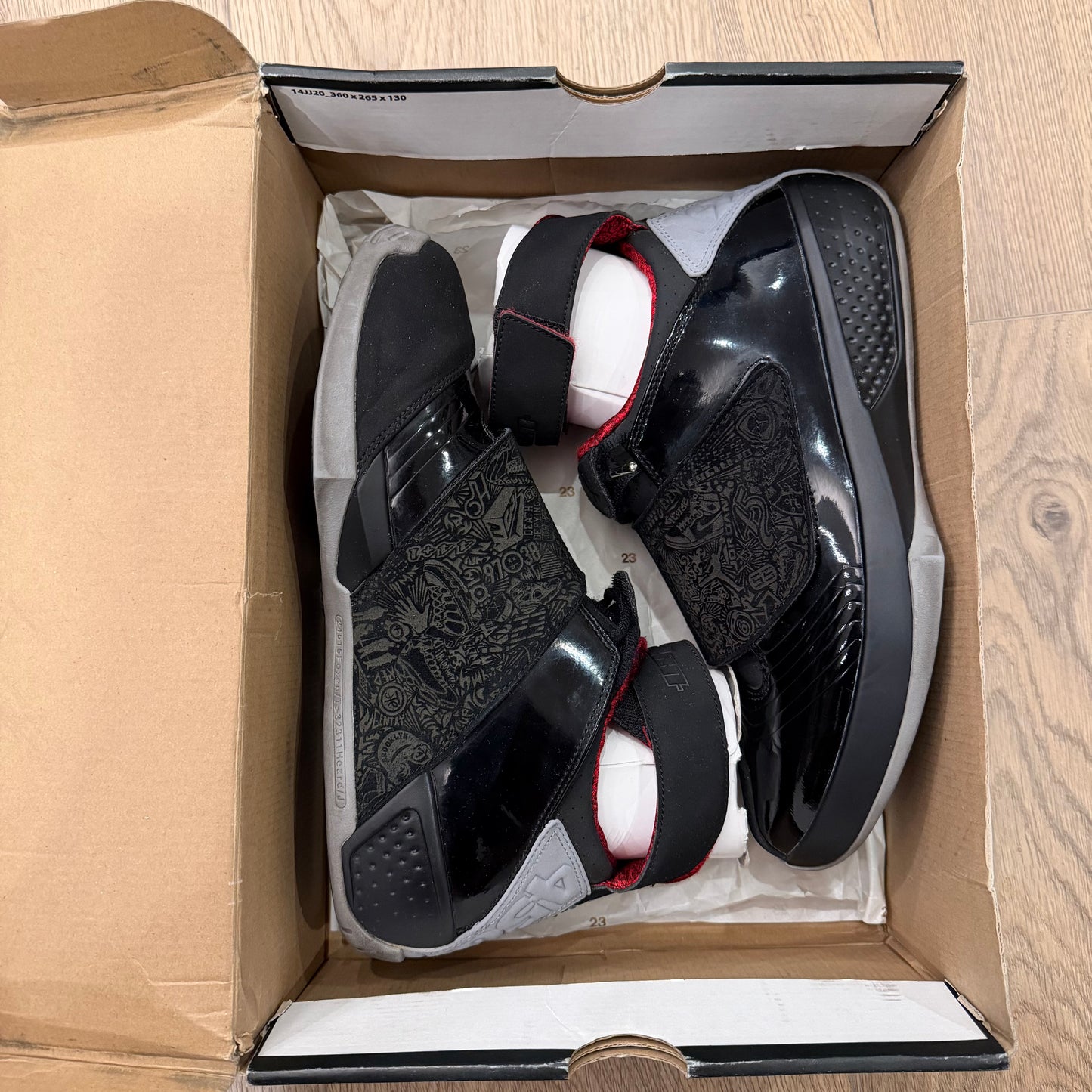 WORN JORDAN 20 SIZE 10.5