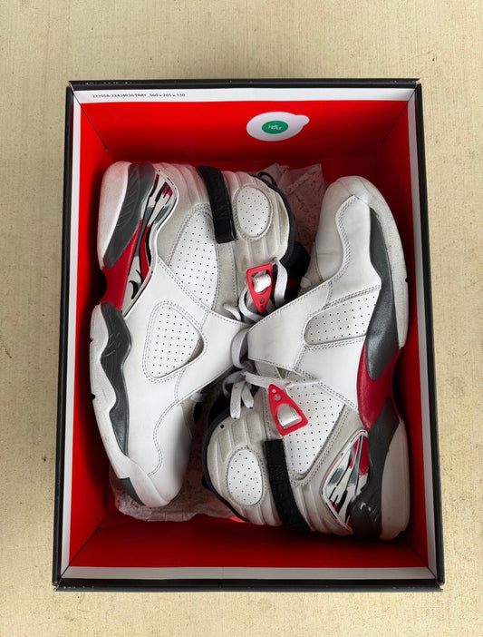 NO BOX Bugs Bunny 8s - Used/Worn