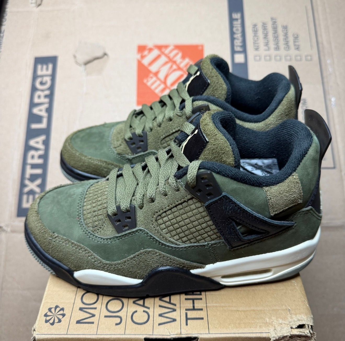 WORN GS JORDAN 4 "CRAFT MEDIUM OLIVE" - Used/Worn