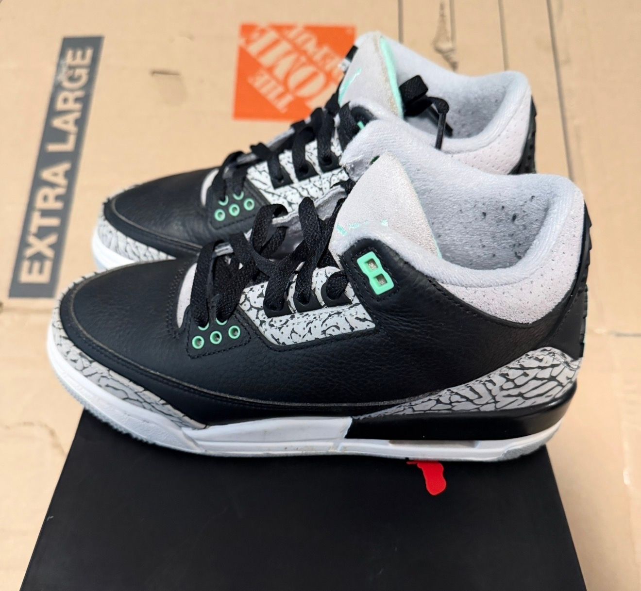 WORN GS JORDAN 3 "GREEN GLOW" - Used/Worn