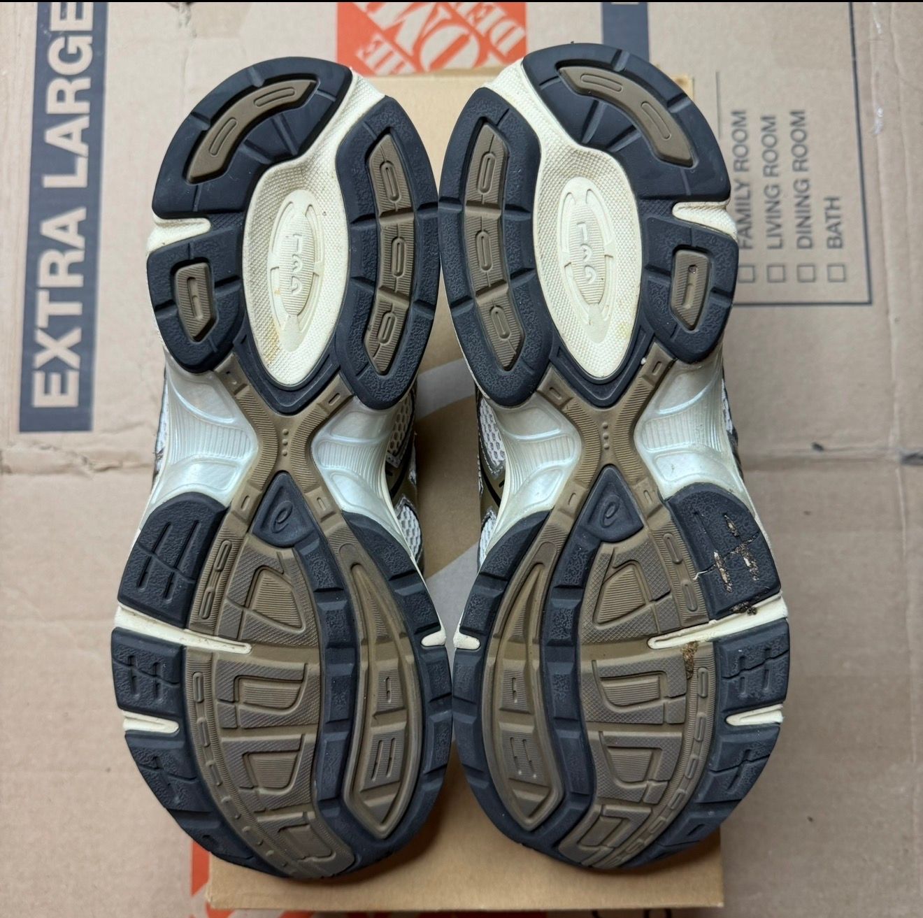 WORN ASICS "CLAY CANYON" - Used/Worn