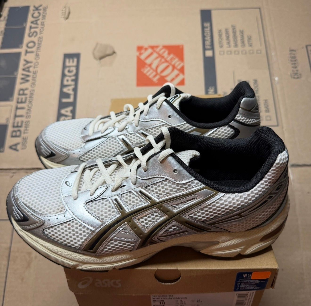 WORN ASICS "CLAY CANYON" - Used/Worn