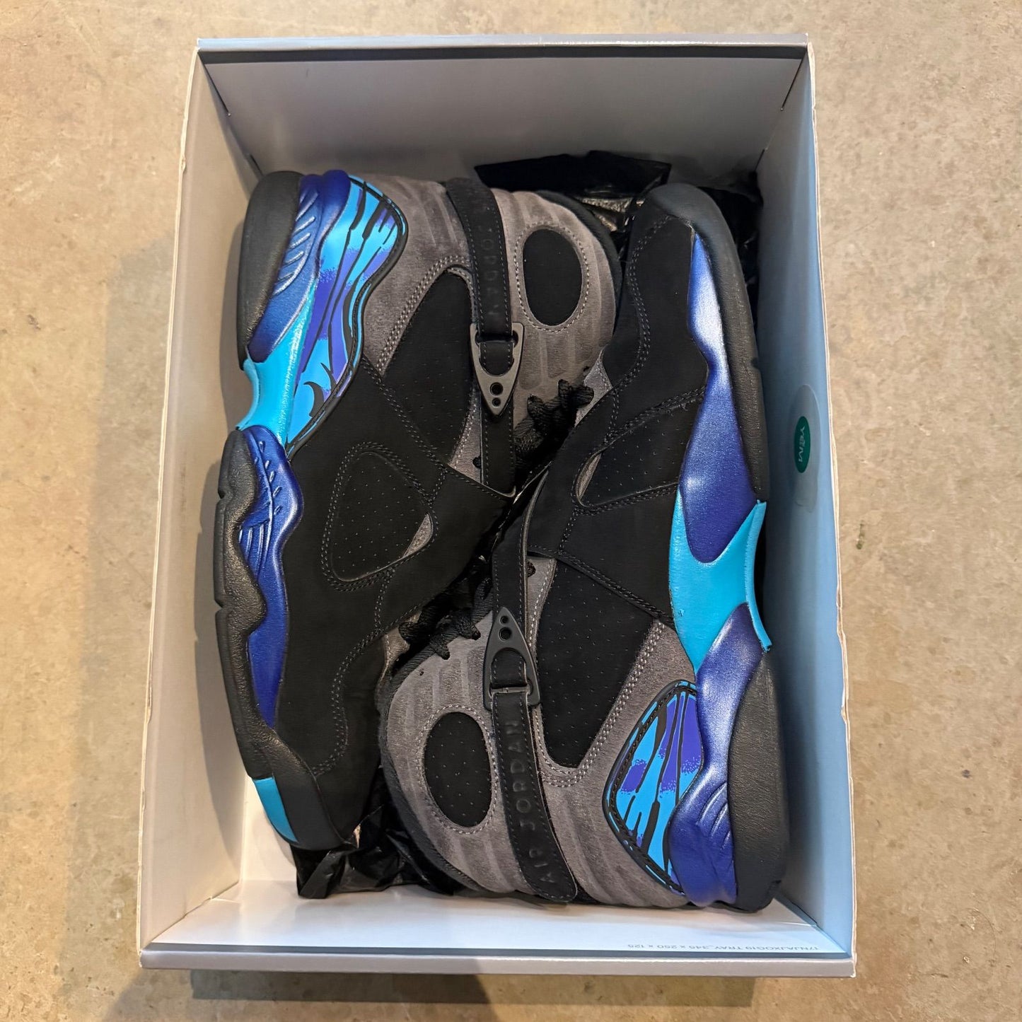 WORN JORDAN 8 "AQUA"