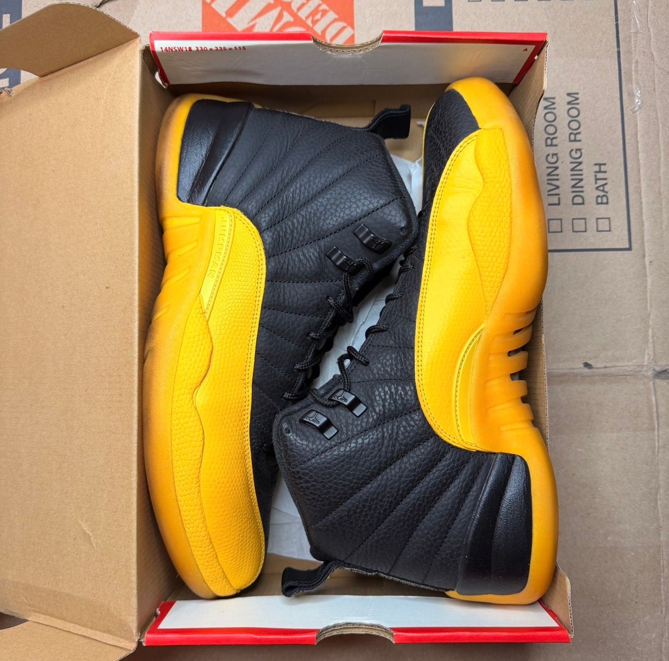 WORN JORDAN 12 "UNIVERSITY GOLD" - Used/Worn