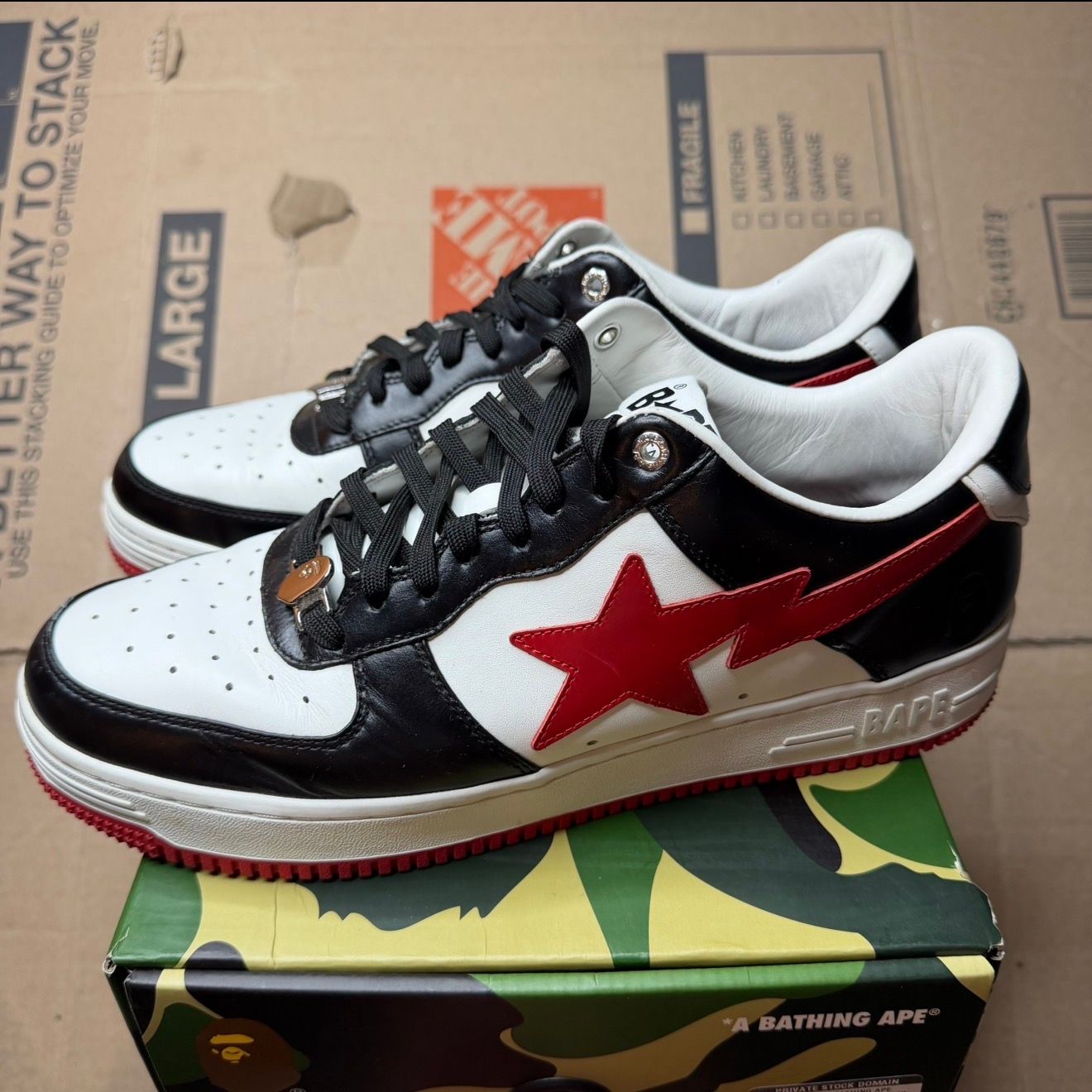 WORN BAPE RED/BLACK - Used/Worn