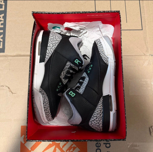 WORN GS JORDAN 3 "GREEN GLOW" - Used/Worn
