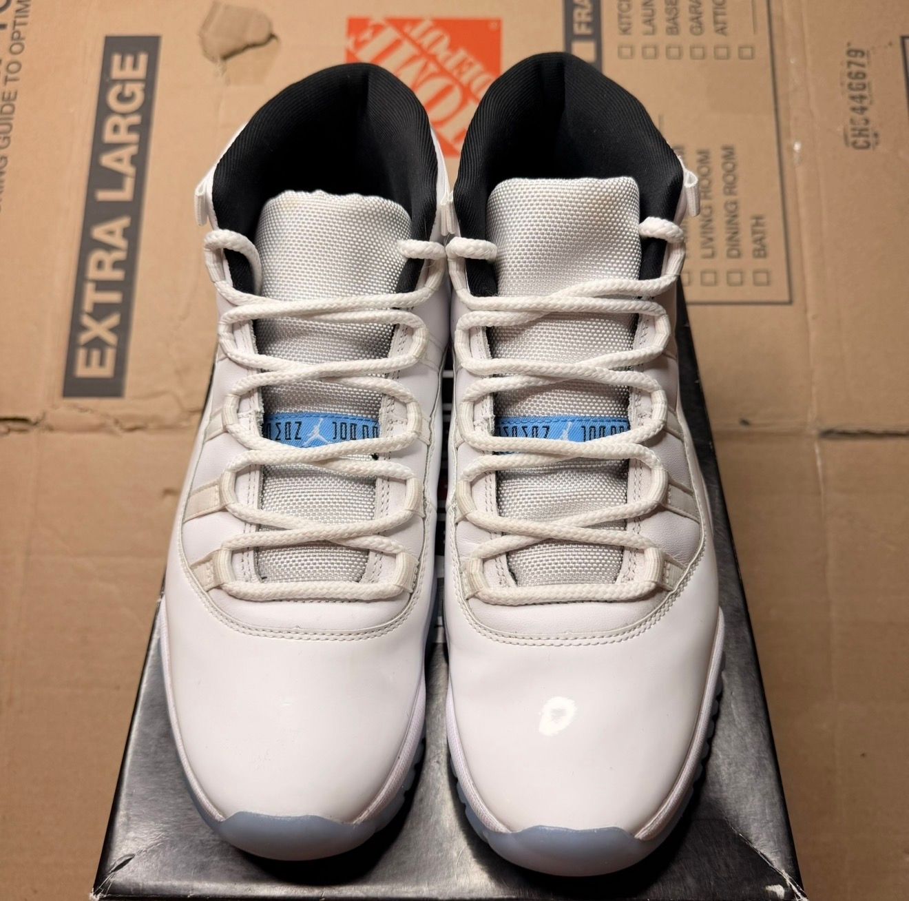 WORN JORDAN 11 "COLUMBIA" - Used/Worn
