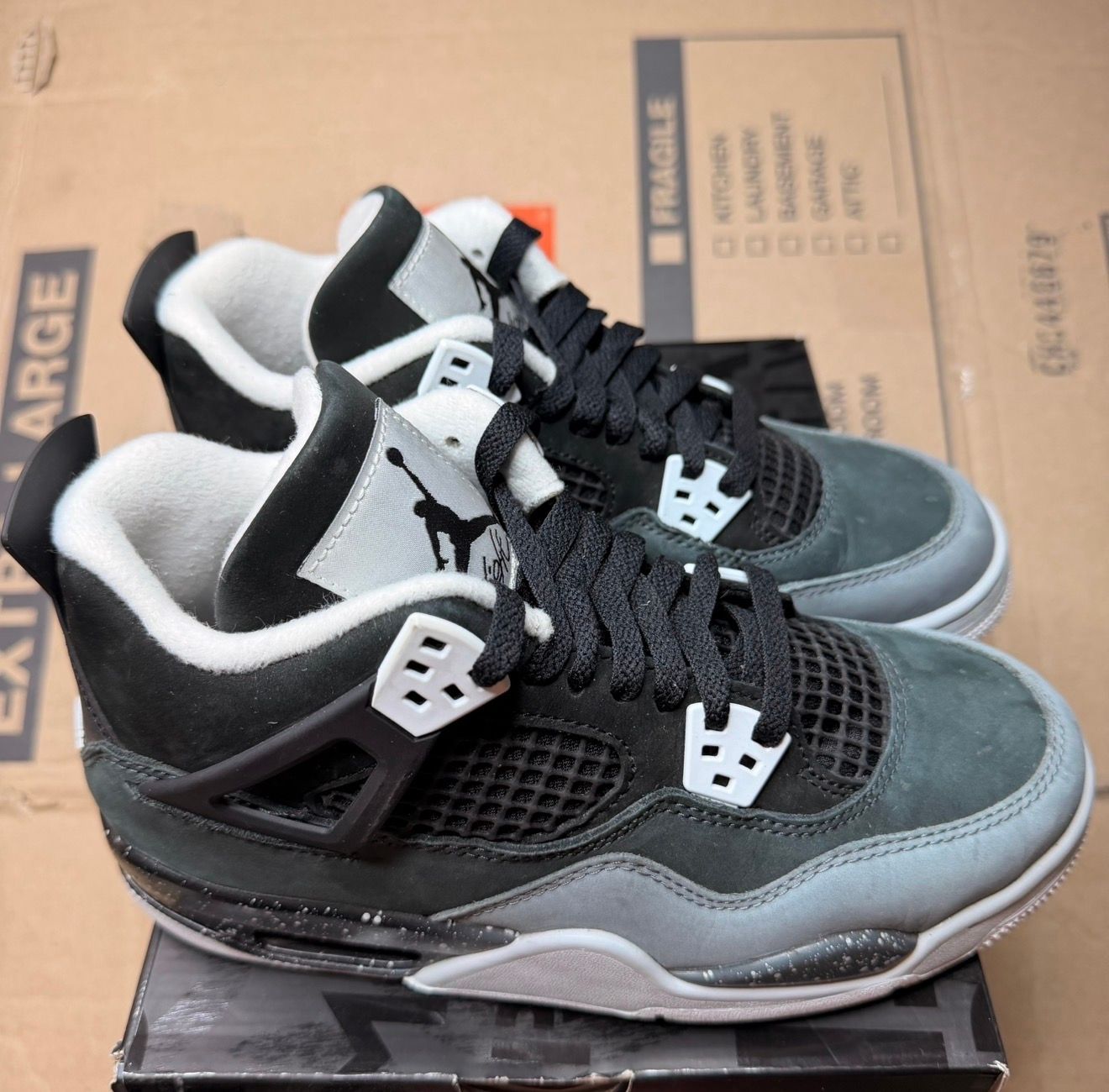 WORN GS JORDAN 4 "FEAR" - Used/Worn