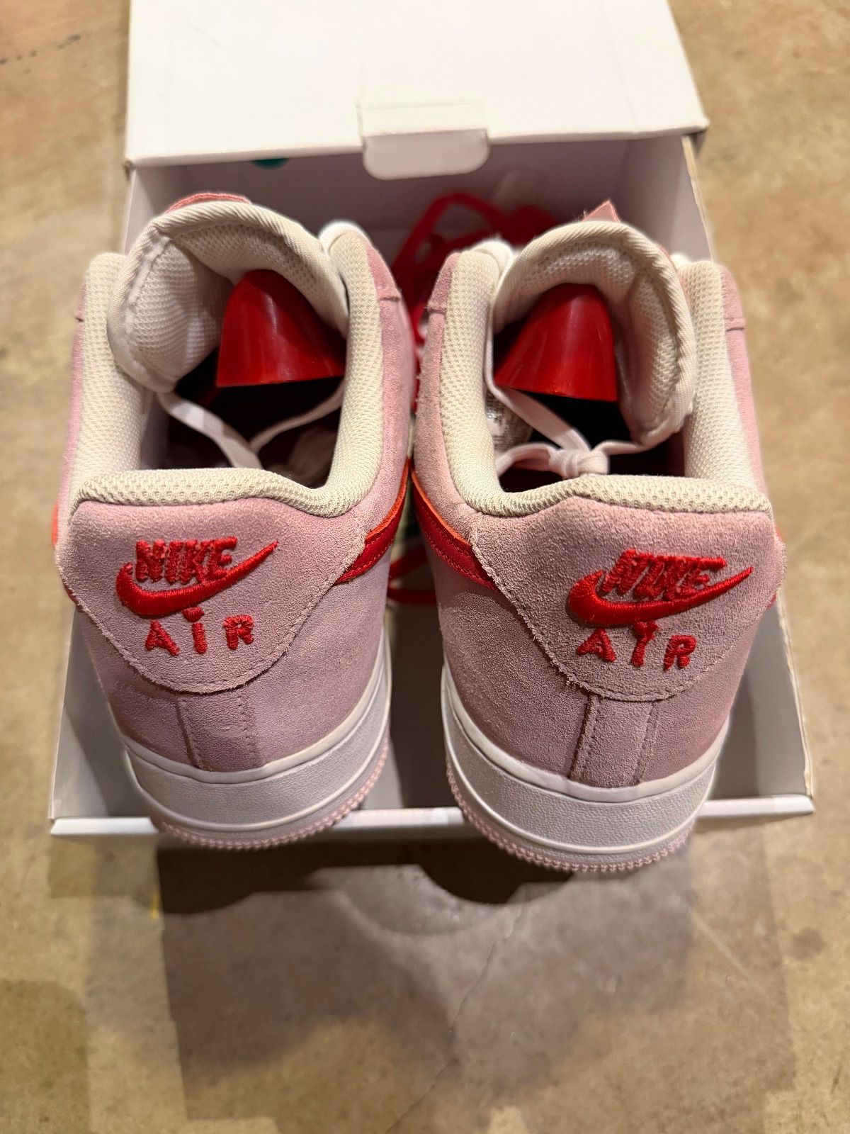 WORN AIR FORCE 1 "VALENTINES DAY" - Used/Worn