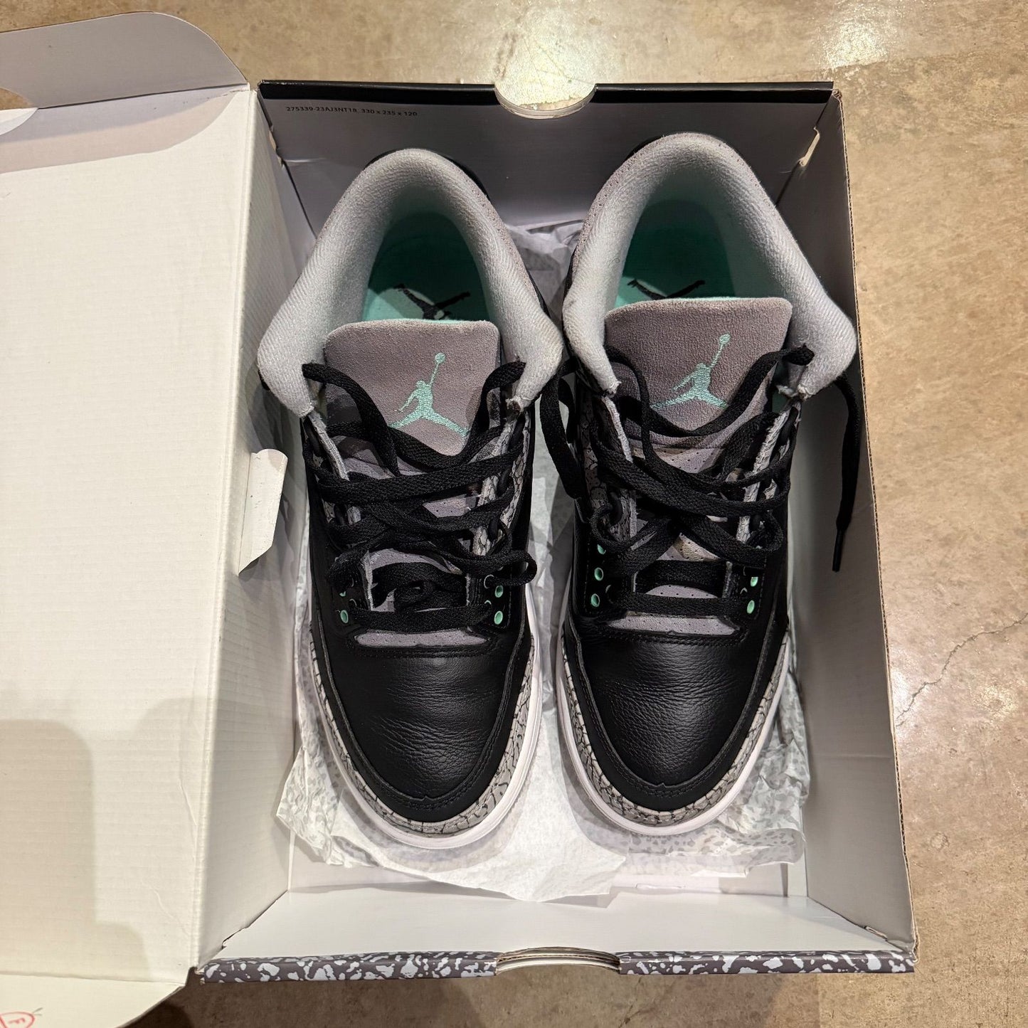 WORN JORDAN 3 "GREEN GLOW" - Used/Worn