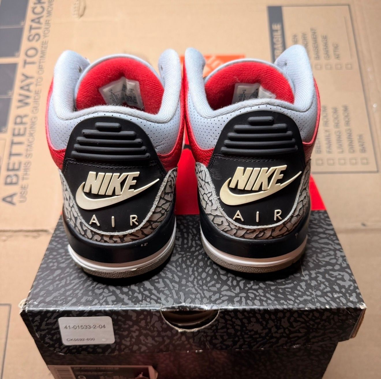 WORN JORDAN 3 "UNITE" - Used/Worn