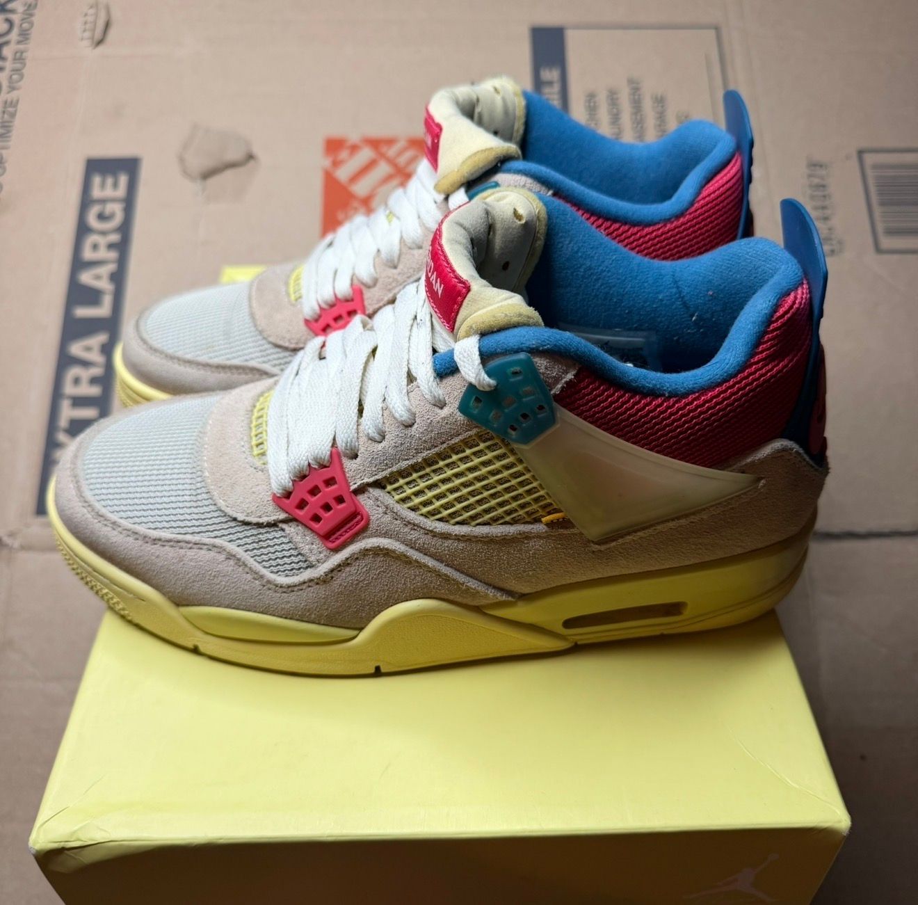 WORN JORDAN 4 UNION "GUAVA" - Used/Worn