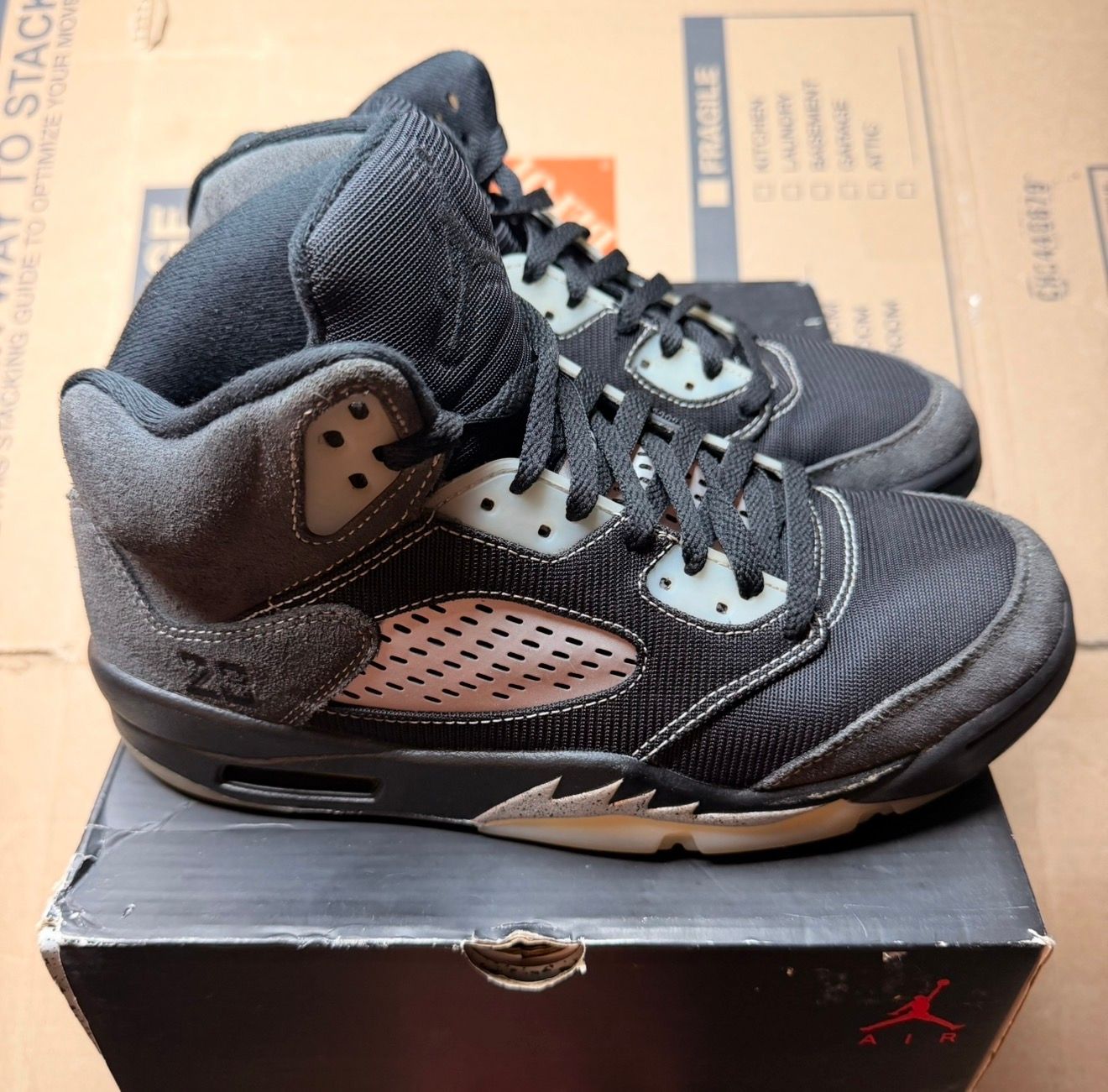 WORN JORDAN 5 "ANTHRACITE" - Used/Worn