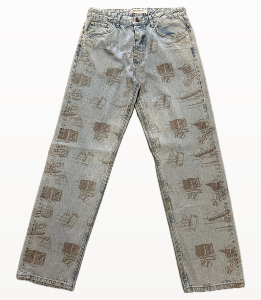 Uneffected Light Washed Jeans