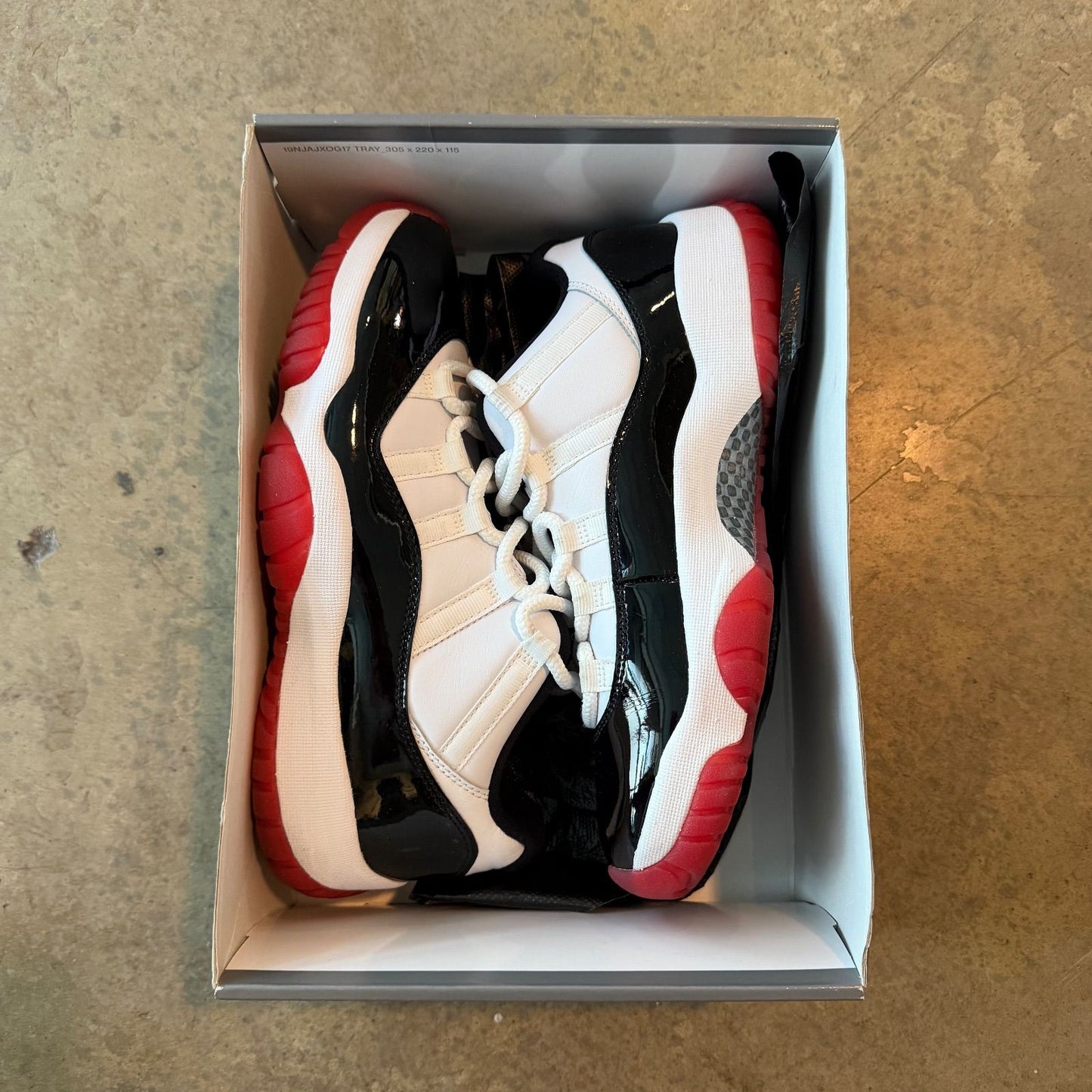 WORN Jordan 11 low - Used/Worn