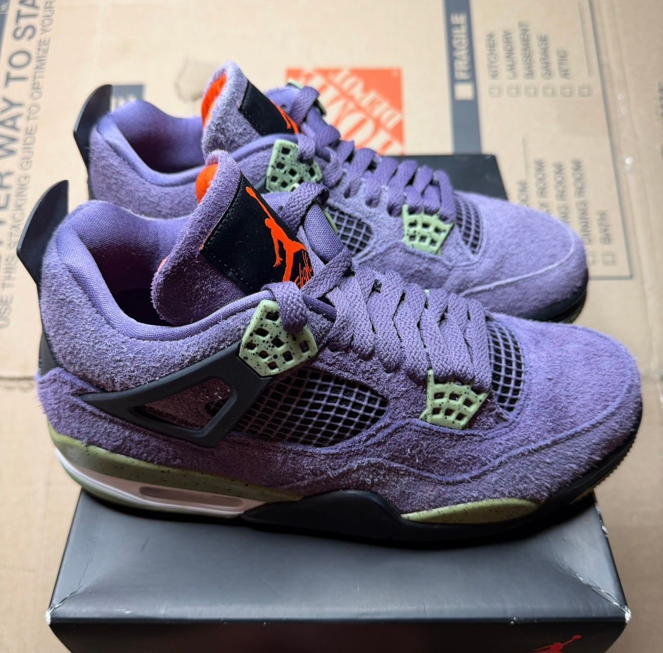 WORN JORDAN 4 "CANYON PURPLE" - Used/Worn