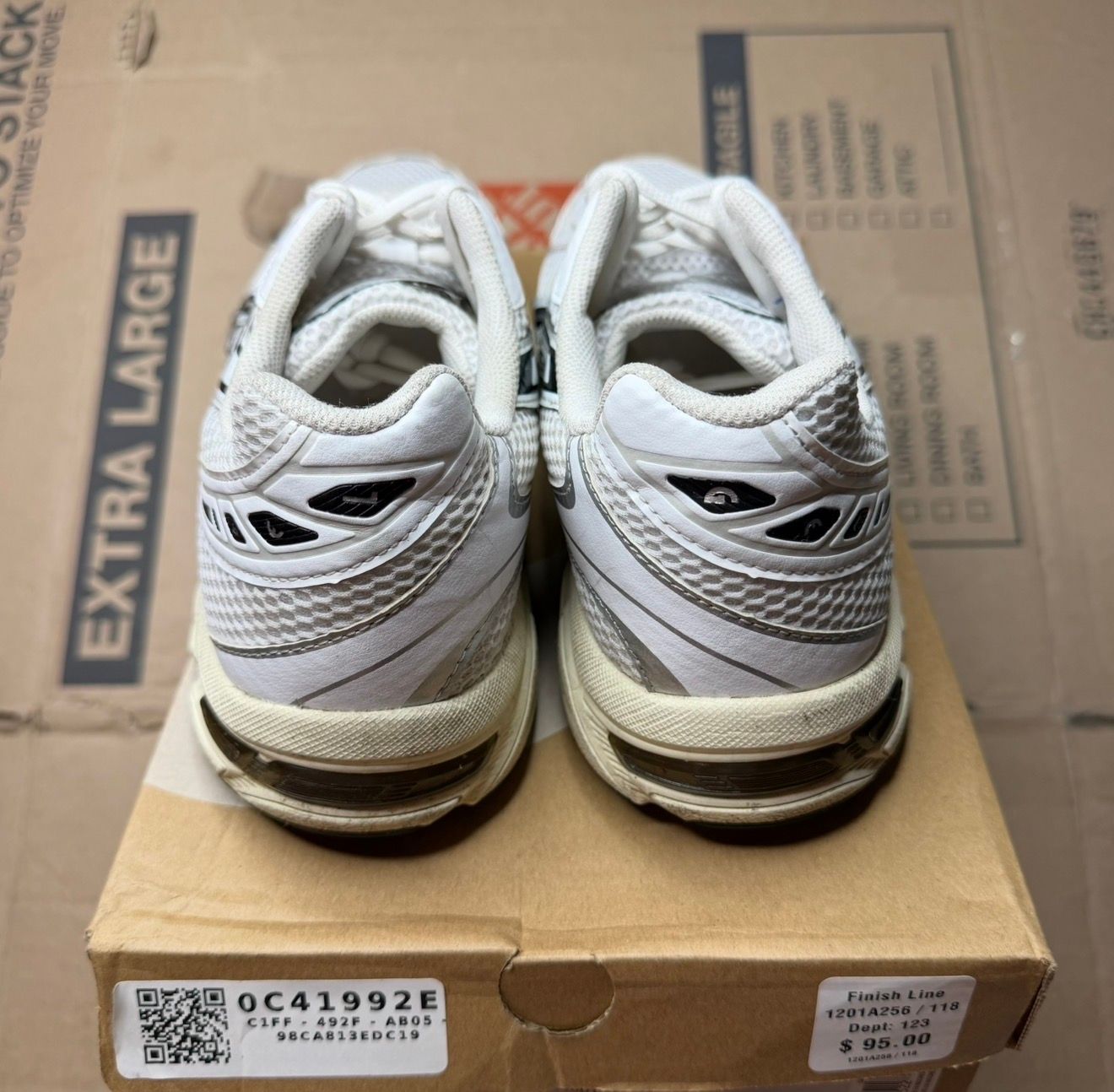 WORN ASICS "CLOUD GREY" - Used/Worn