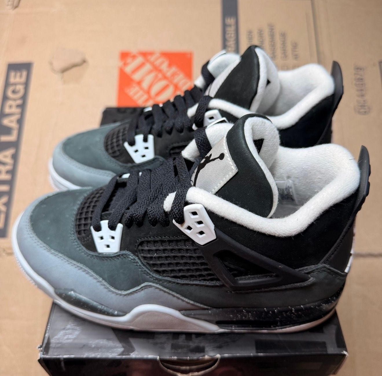 WORN GS JORDAN 4 "FEAR" - Used/Worn