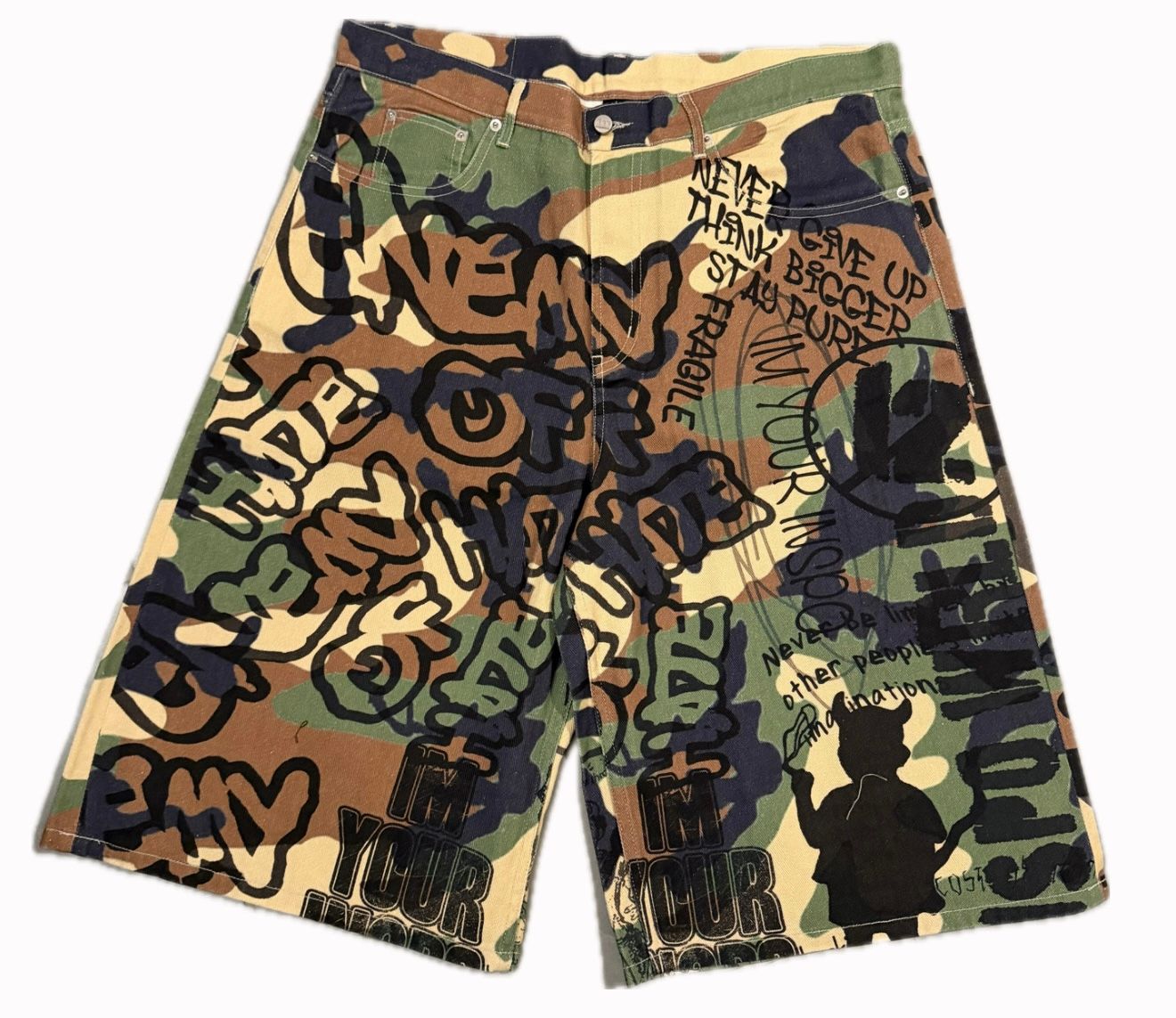 Inspo WRLD Dark Camo Shorts