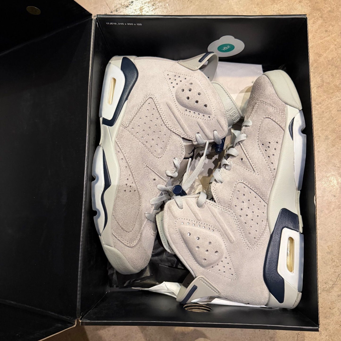 WORN JORDAN 6 "GEORGETOWN" - Used/Worn