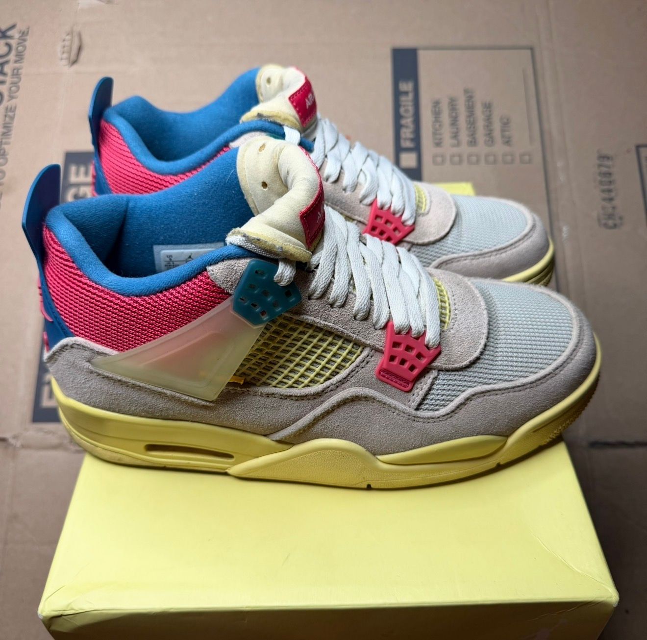 WORN JORDAN 4 UNION "GUAVA" - Used/Worn