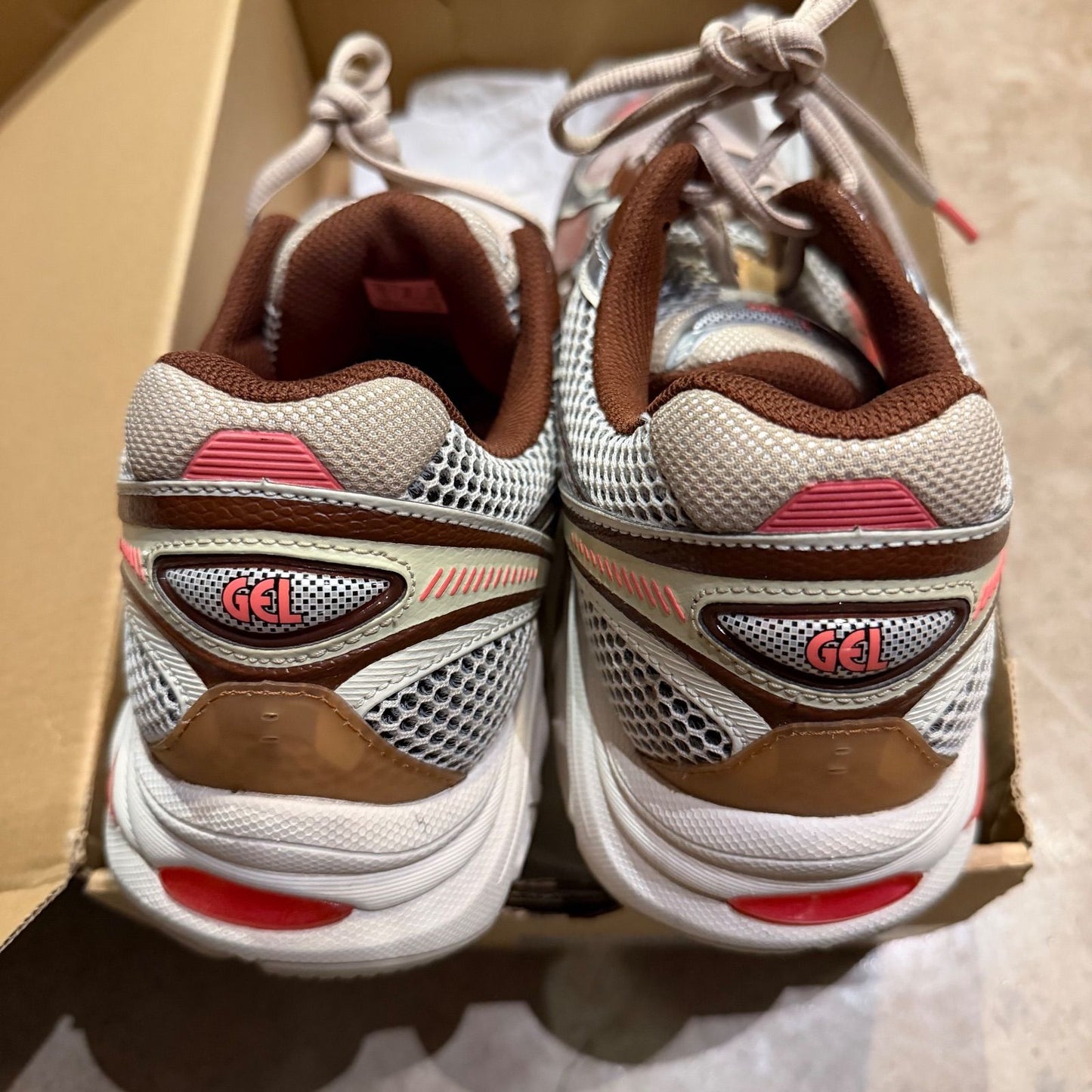 WORN ASICS "CHOCOLATE BROWN" - Used/Worn